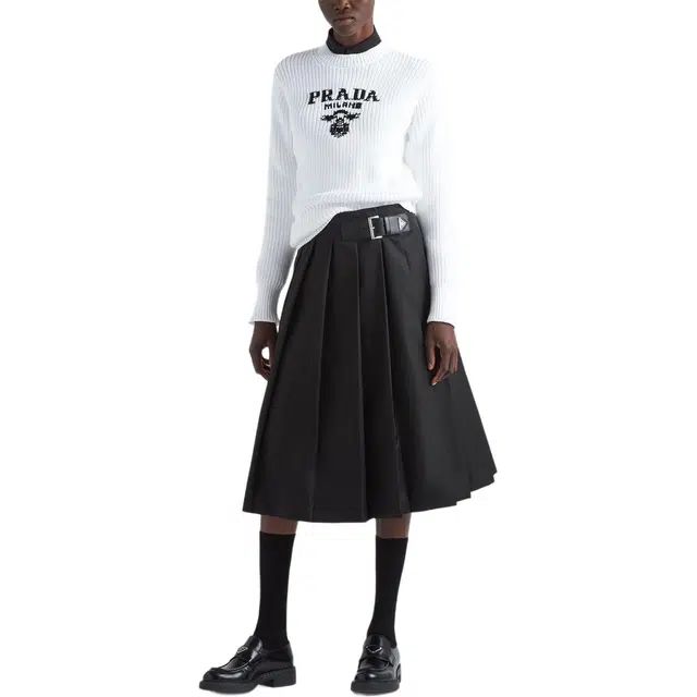 PRADA FW22 logo