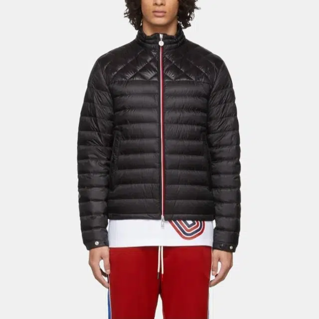 Moncler SS22