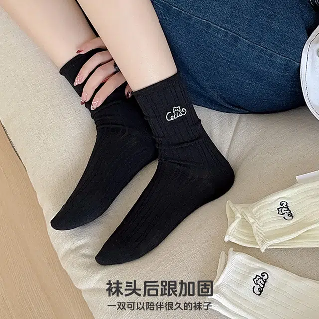 十三日季 刺绣泡泡袜夏季卡通动漫简约中筒袜 女款