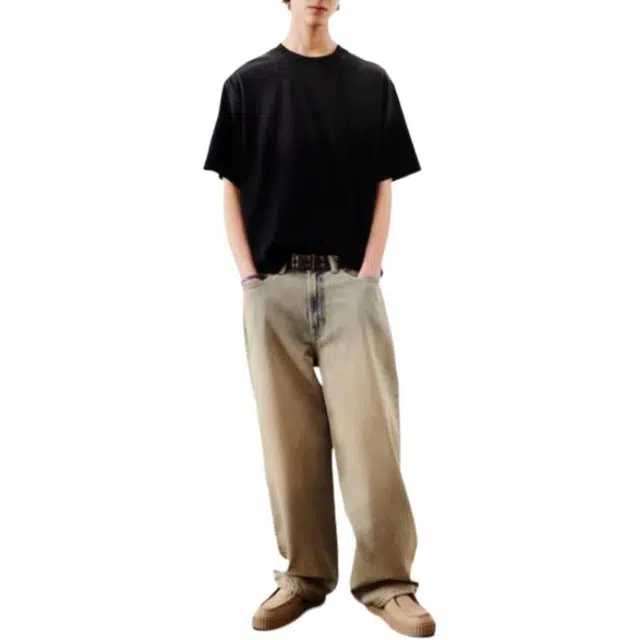 HM T