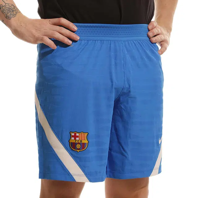 Nike Dri-FIT ADV Logo