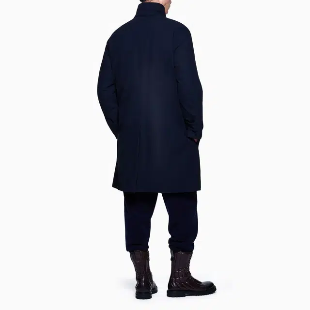 阿玛尼 单排扣翻盖口袋设计羽绒服 男款