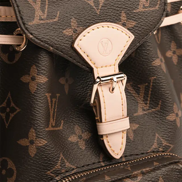 LOUIS VUITTON Montsouris Mini