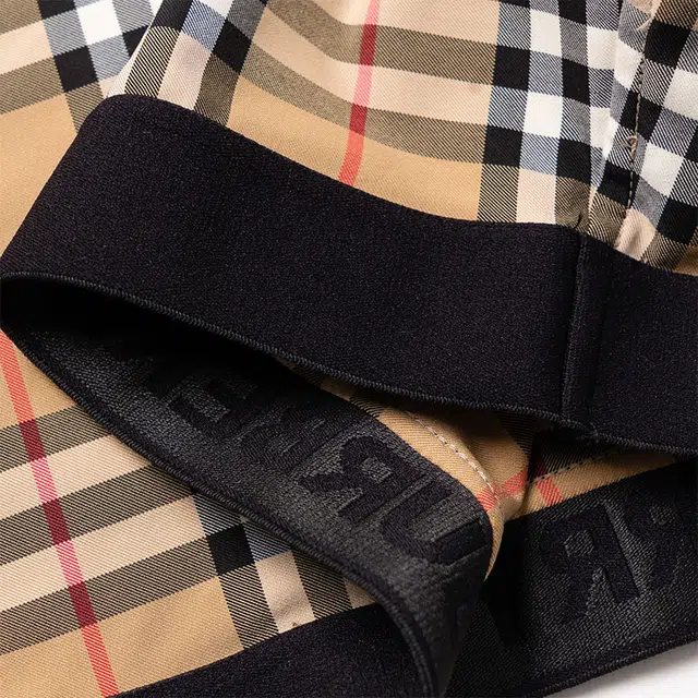Burberry Sporty Top Vintage Check