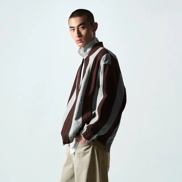 URBAN REVIVO UR