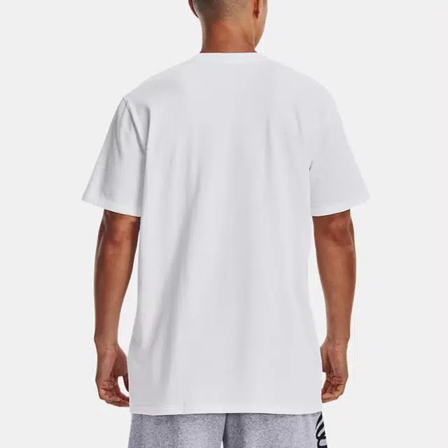 Under Armour T