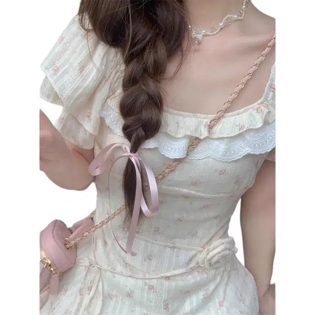 黛尔佳人 原版面料法式学院风甜美碎花方口领裙绝美气质短裙短袖连衣裙 女款