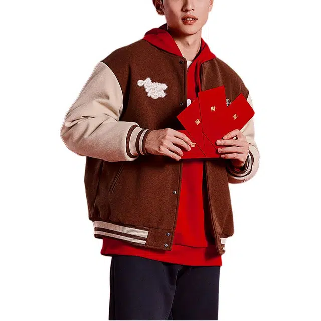 乔丹 字母条纹单排扣长袖保暖棒球服 男款 檀褐色/奶茶色