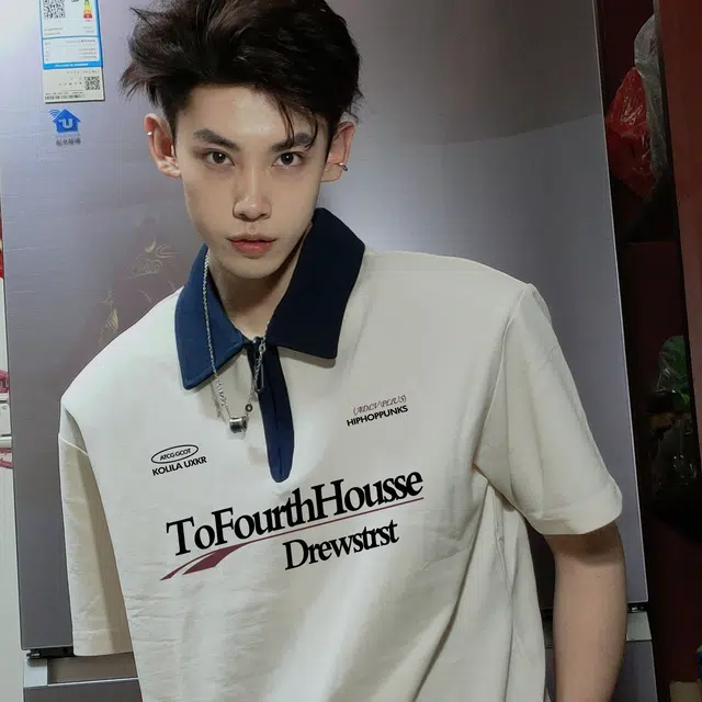 HIPHOPPUNKS T