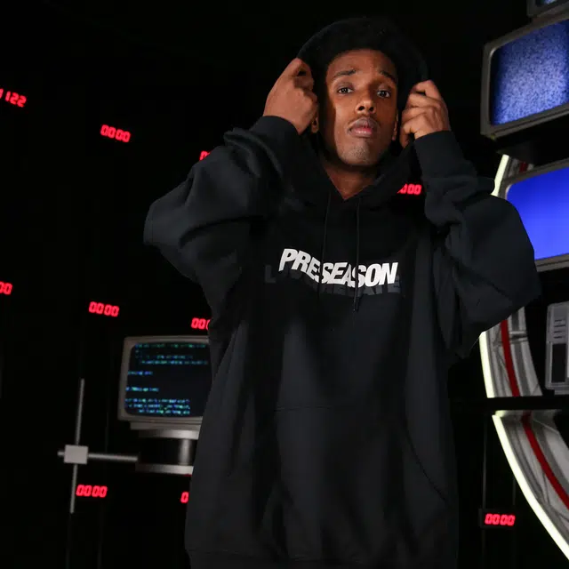 Love me later FW22 LOGO