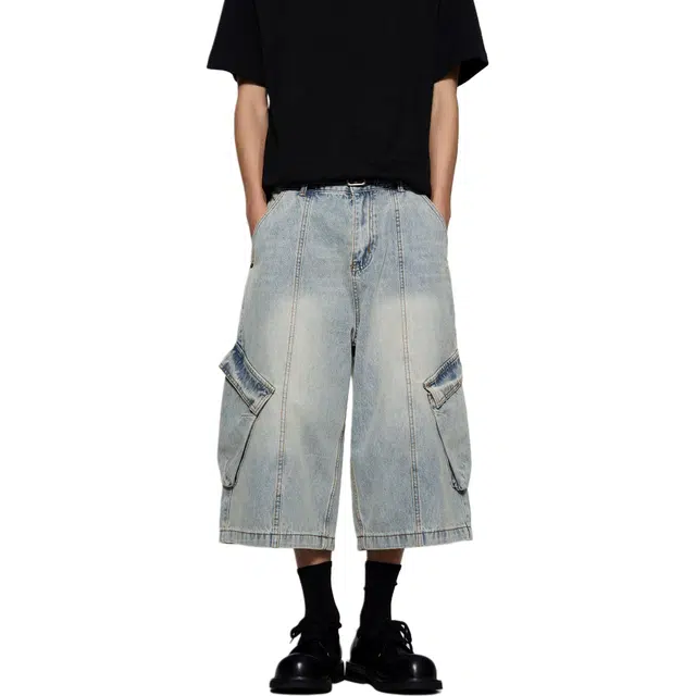 M JEANS STUDIOS 7 vibe