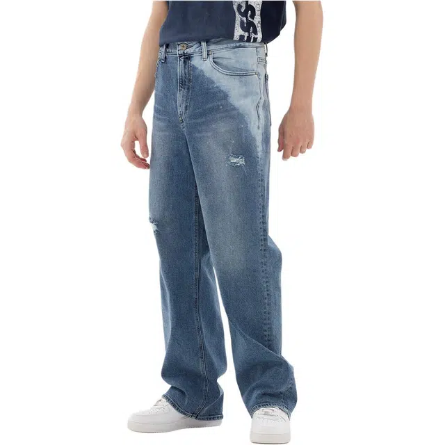 GUESS SS23