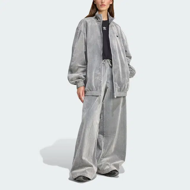 adidas originals Firebird FW25 BRUSHED TWILL logo