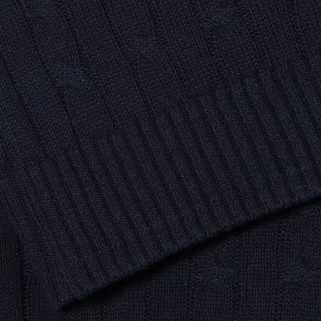 LACOSTE V