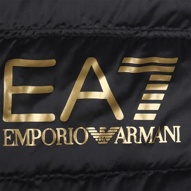 EMPORIO ARMANI EA7 FW22