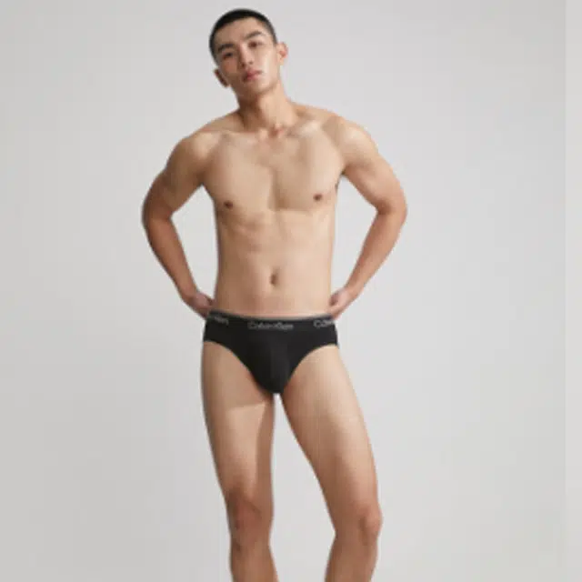 CKCalvin Klein SS23 2