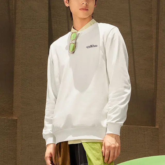 Skechers