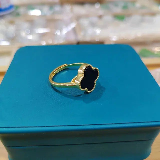 赐帛 幸运四叶草小众 玉髓 玉石戒指 女款