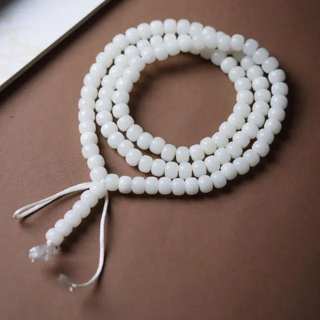 爵倾 根桶珠素款一花一世界一叶一菩提色泽温润如玉 白玉菩提 菩提类珠串 男女同款情侣款