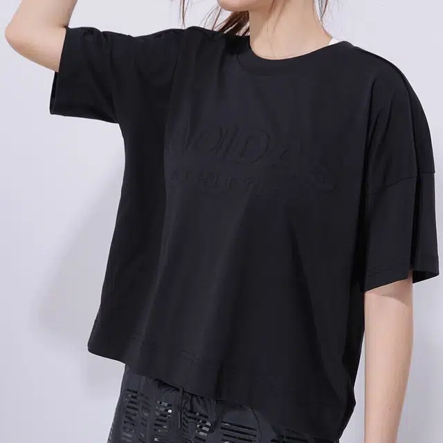 adidas T