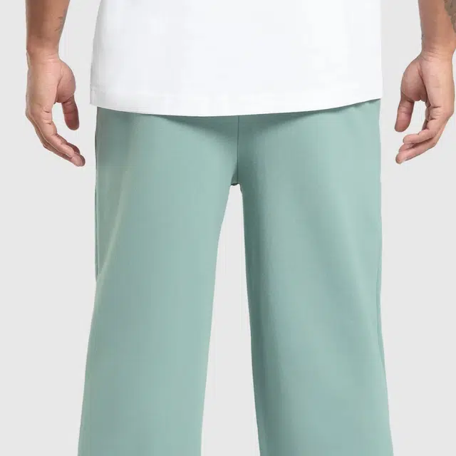 GYMSHARK ESSENTIALS