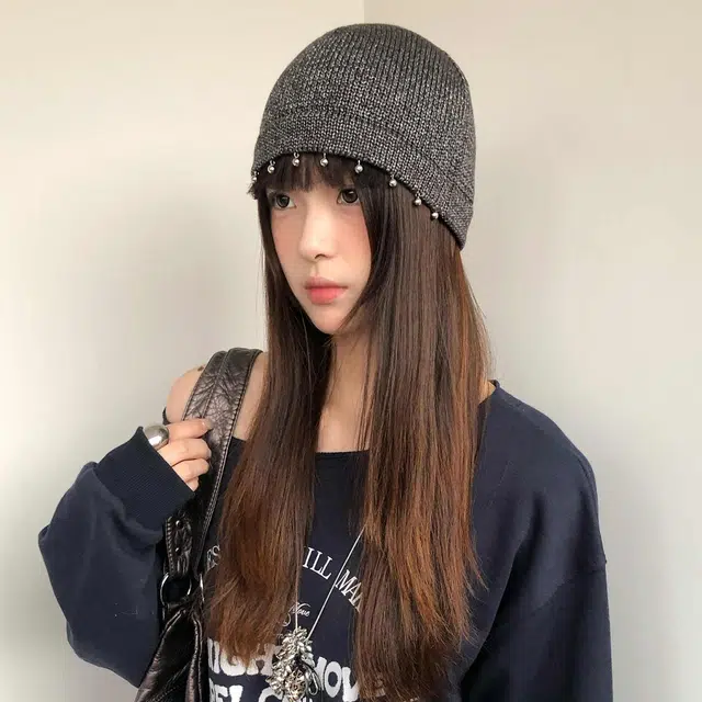 【辣妹甜酷~秋冬必备】 攸委 韩系金属挂珠包头毛线帽子女冬季保暖护耳帽 针织 时尚潮流显瘦百搭显脸小套头冷帽潮 女款