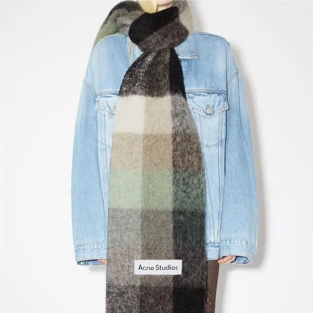 Acne Studios