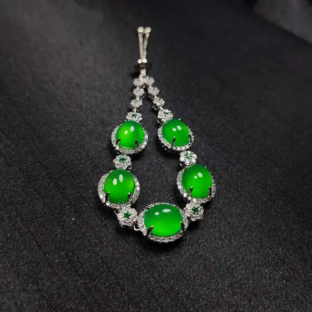 识恩 薄荷冰绿鸽子蛋豪华 新中式轻奢高级感国潮复古风＃好运 精致简约时尚气质优雅温婉小众设计 玉髓 手链 男款