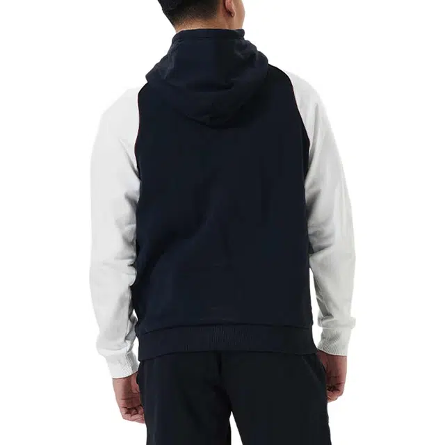 Under Armour Rival
