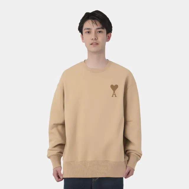 AMIPARIS De Coeur Logo Crewneck Beige