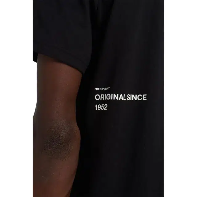 FRED PERRY SS24 T