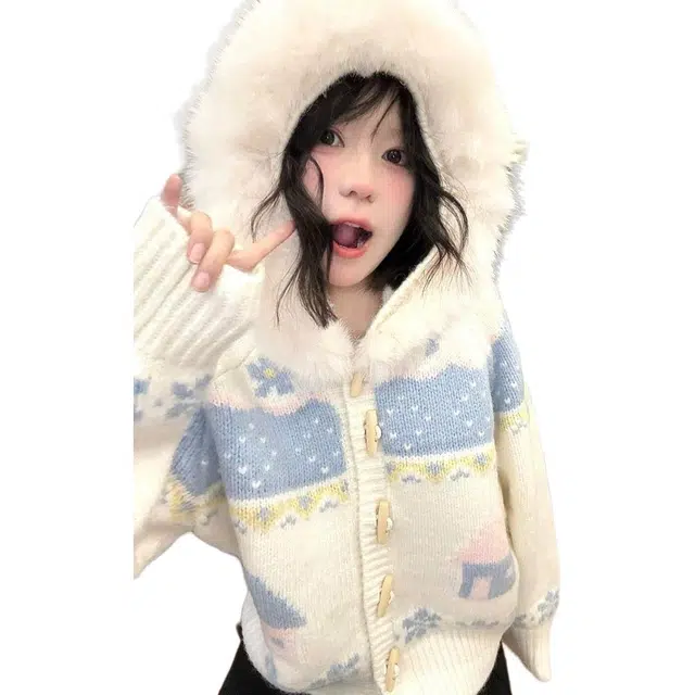 费尔岛上的猫 慵懒风费尔岛牛角扣连帽宽松针织衫 女款