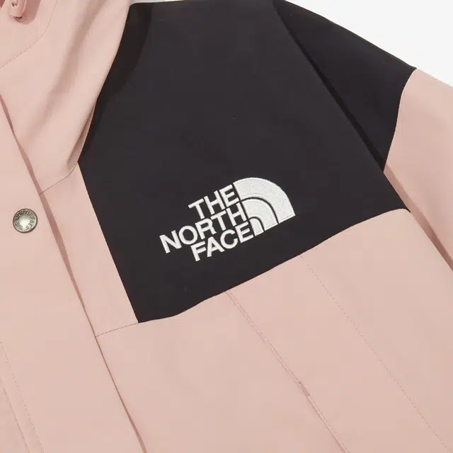 THE NORTH FACE Crop Mountain Dry Logo