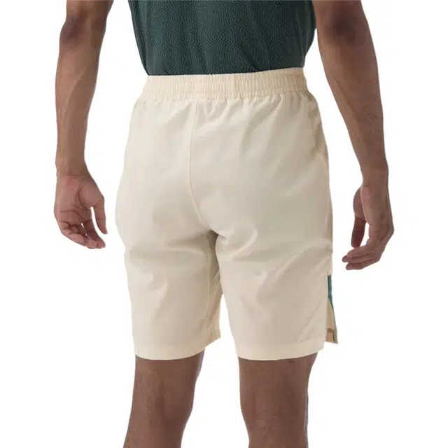 YONEX