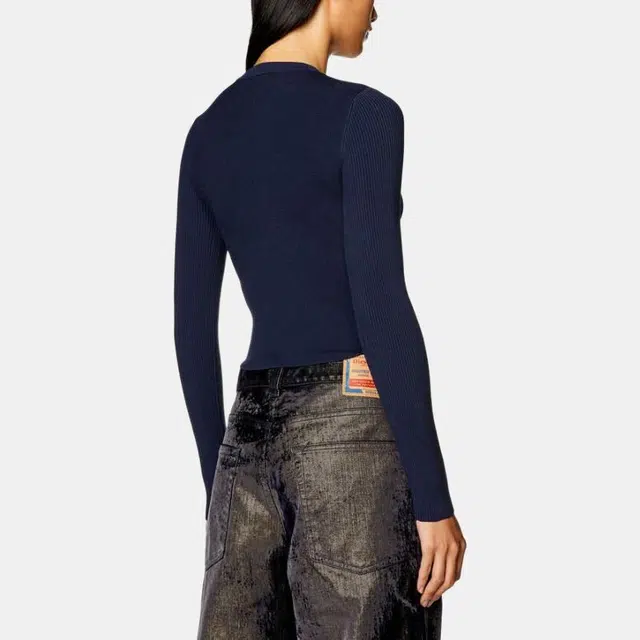 DIESEL SS24 OVAL DLogo