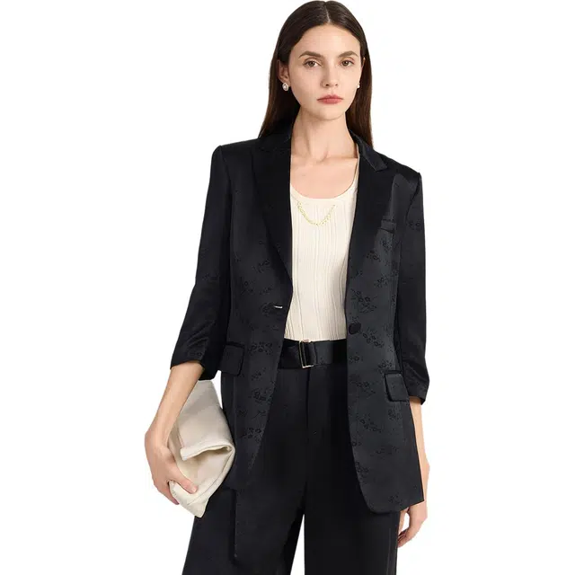 NINE WEST