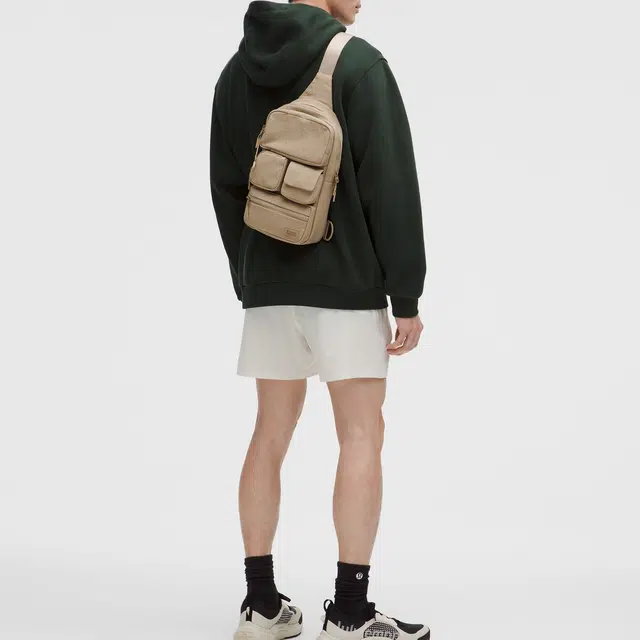 lululemon Warpstreme Multi-Pocket 5L