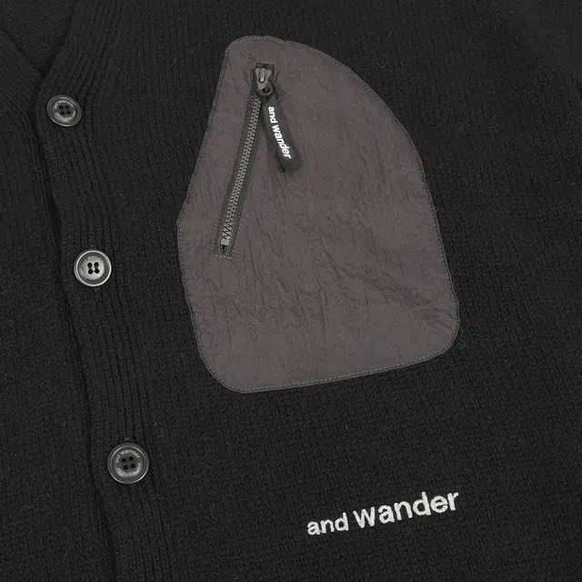 and wander Logo