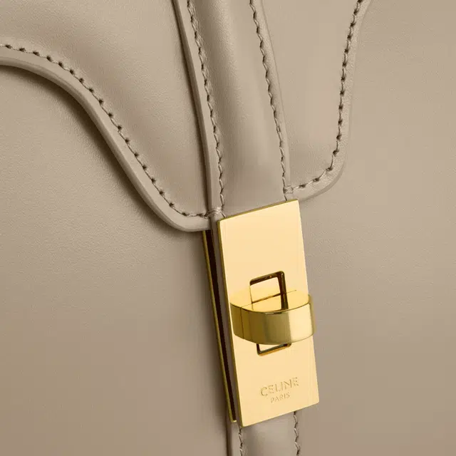 CELINE 16