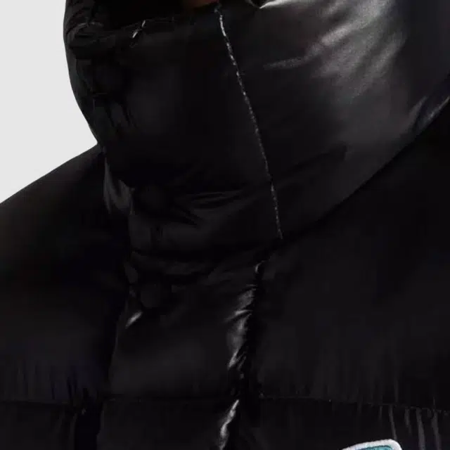Moncler Bytham Logo
