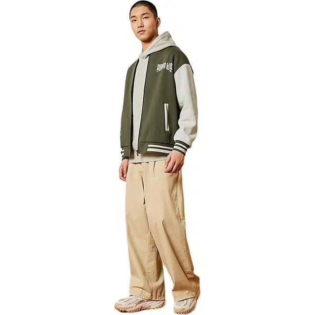特步 字母拼接拉链长袖棒球服 男款