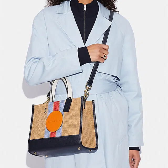 COACH Dempsey 30 Tote