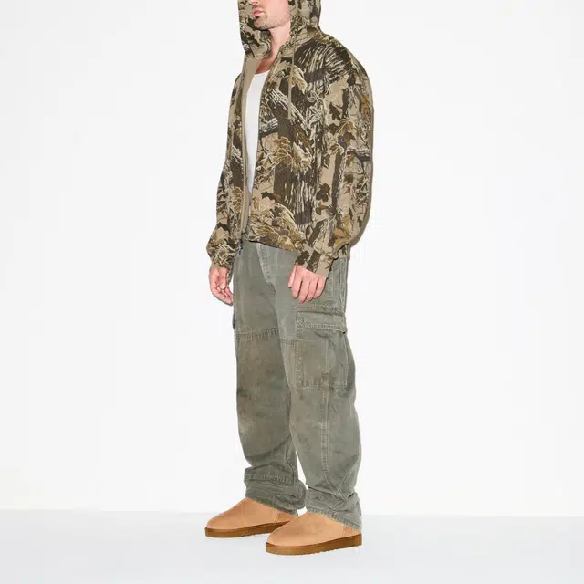 SKIMS FW25 HEAVYWEIGHT FLEECE MENS REALTREE RELAXED ZIP UP HOODIE