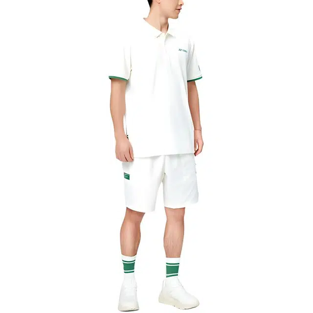 YONEX