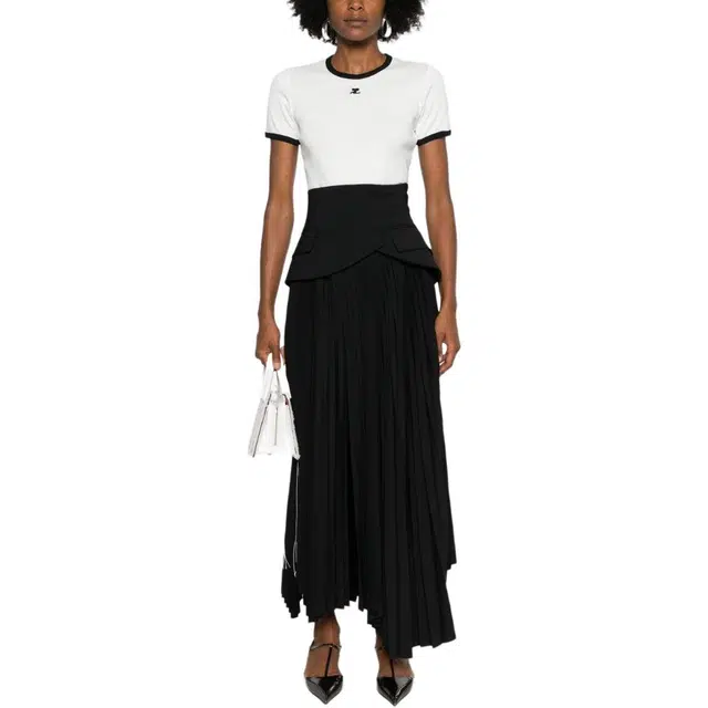 COURREGES T