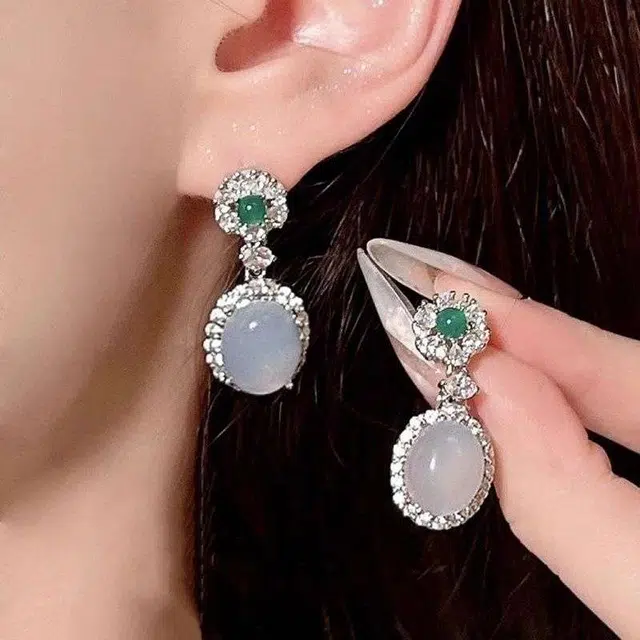 识恩 冰清玉洁表白神器太阳花新中式国潮 宫廷古风水滴 招财转运 上岸平安 笑口常开 小众设计 轻奢高级#好运 玉髓 耳环 女款