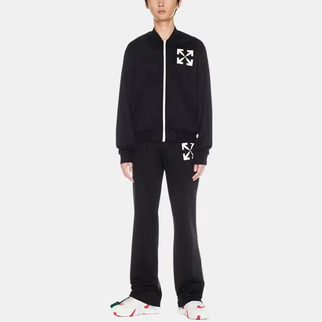 OFF-WHITE Arrow Print Long Sleeve Black