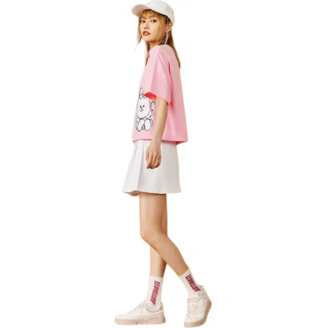 x LINE FRIENDS T