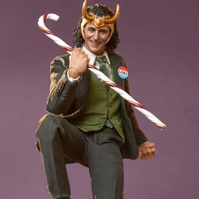 Hot Toys 16 Marvel 31cm