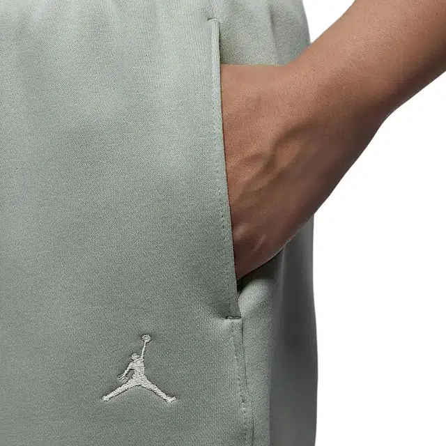 Jordan Brooklyn Fleece FW24 logo